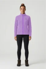 jaqueta fleece feminina trekker lavanda nos alpes